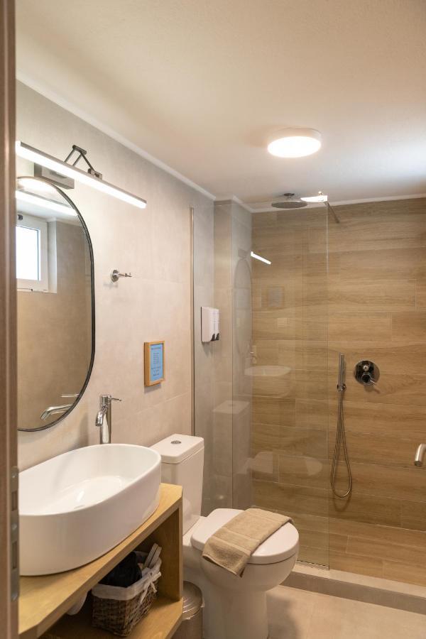 Omalia Stay Exterior photo